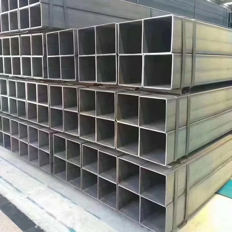 Must ristkülikukujuline toru