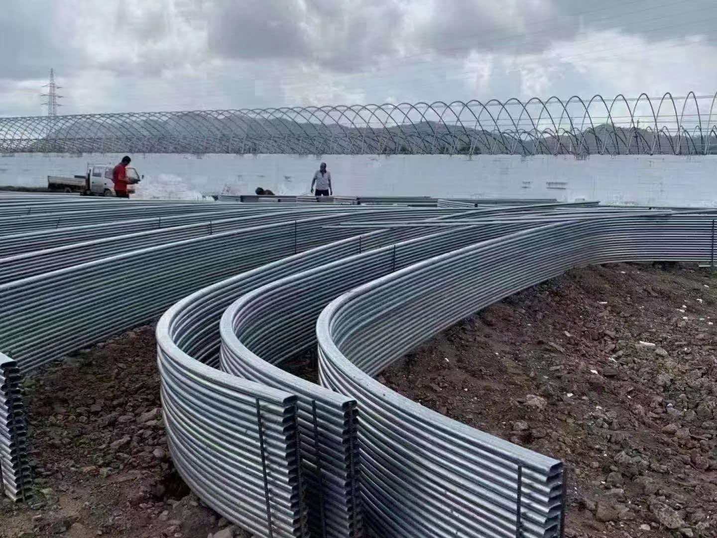 Õhukese seinaga galvaniseeritud elliptiline toru